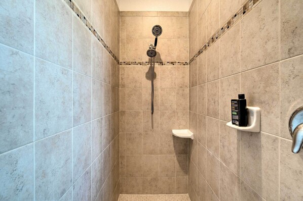 House (4 Bedrooms) | Interior - Port Charlotte Canalfront Home w/ Pool & Dry Bar! (Port Charlotte)