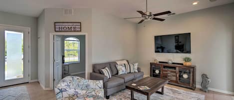 House (4 Bedrooms) | Interior