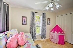 House (3 Bedrooms) | Interior - Canal-view Home w/ Lanai in Cape Coral! (Cape Coral)