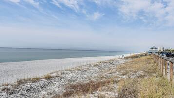 Cottage (2 Bedrooms) | Interior