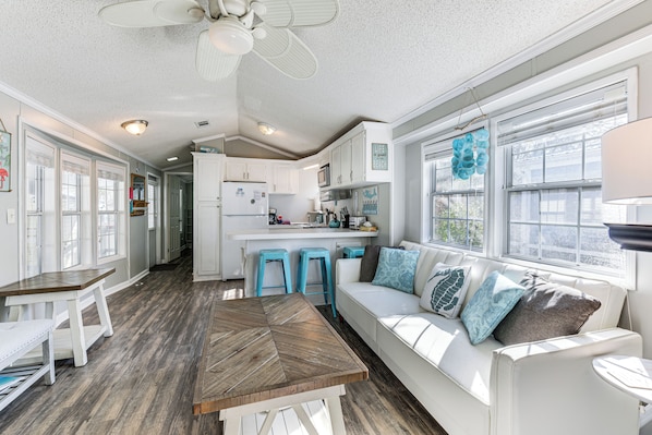 Cottage (2 Bedrooms) | Interior