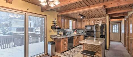 Hus (4 Bedrooms) | Eget kök | Mikrovågsugn, ugn, spishäll och diskmaskin