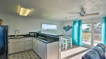 Apartment (0 Bedroom) | Interior