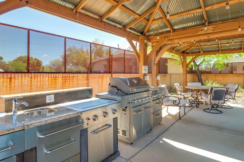 Shared Hot Tub + Fire Pit: Tucson Casita By Hiking