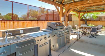 Shared Hot Tub + Fire Pit: Tucson Casita By Hiking