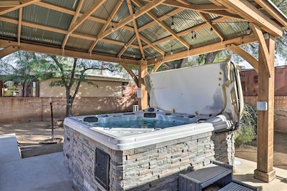 Shared Hot Tub + Fire Pit: Tucson Casita By Hiking