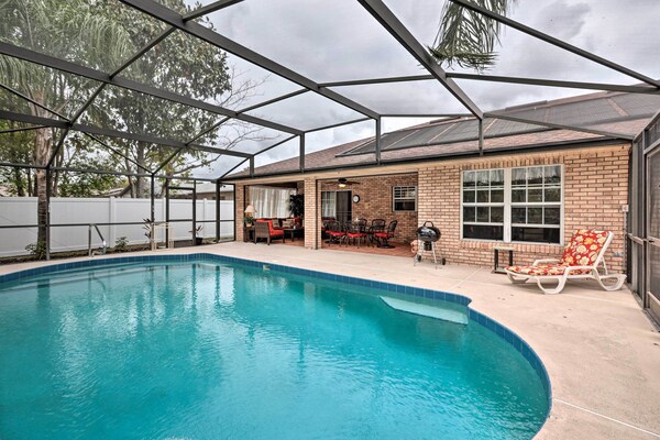 Centrally Located Deltona Home With Pool & Yard - Lake Harney, FL