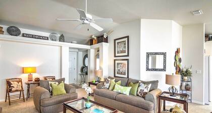 Cozy Lake Havasu City Retreat w/ Deck & Pool Table
