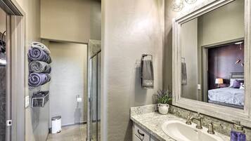 House (1 Bedroom) | Interior