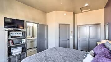 House (1 Bedroom) | Interior