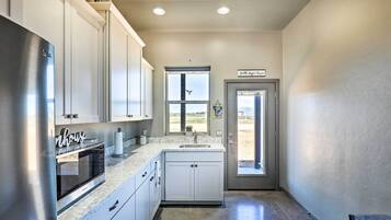 Rumah (1 Bedroom) | Interior