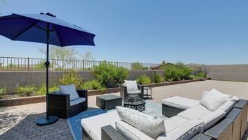 House (5 Bedrooms) | Interior