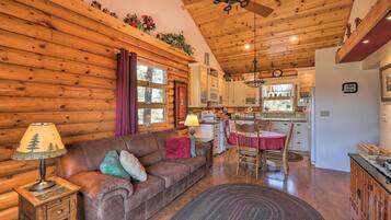 House (2 Bedrooms) | Front of property