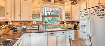 Quaint Williams Cabin Near Grand Canyon