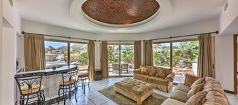 Luxe Cabo Retreat: Terrace w/ Stunning City Views!