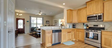 Cottage (2 Bedrooms) | Interior