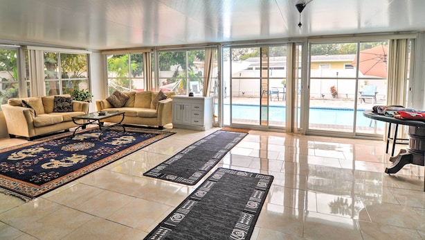 Unclassified image, 1 of 26, button - St Petersburg Home W/pool - 4 Miles From Downtown! (St. Petersburg)