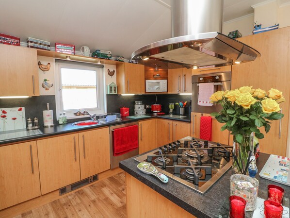 Máy rửa bát, dụng cụ nấu nướng/bát dĩa/dao nĩa 