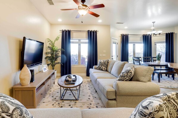 House (3 Bedrooms) | Interior
