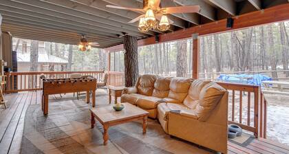 Near Hiking & Golfing: Munds Park Cabin w/ Deck!