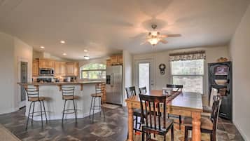 Nhà (3 Bedrooms) | Nội thất