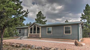 House (3 Bedrooms) | Front of property