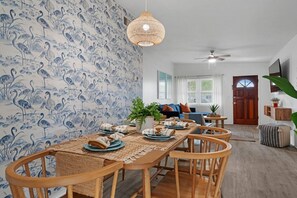 Dining - Blue Flamingo Paradise | 10 to beach,Outdoor Oasis (Largo)