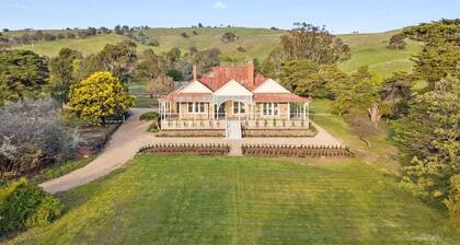 Restored Luxury Historic Glenroy Homestead