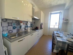 Fridge, microwave, oven, dishwasher - Home Roman Center Neptune (Nettuno)
