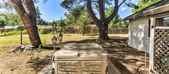 Patio & Yard: Dtwn Cottonwood Home!