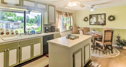 Patio & Yard: Dtwn Cottonwood Home!