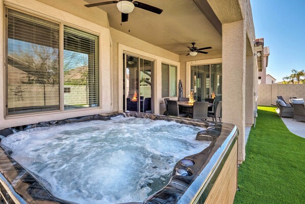 House (4 Bedrooms) | Interior - Near Westgate Entertainment District: Home w/ Pool (Glendale)