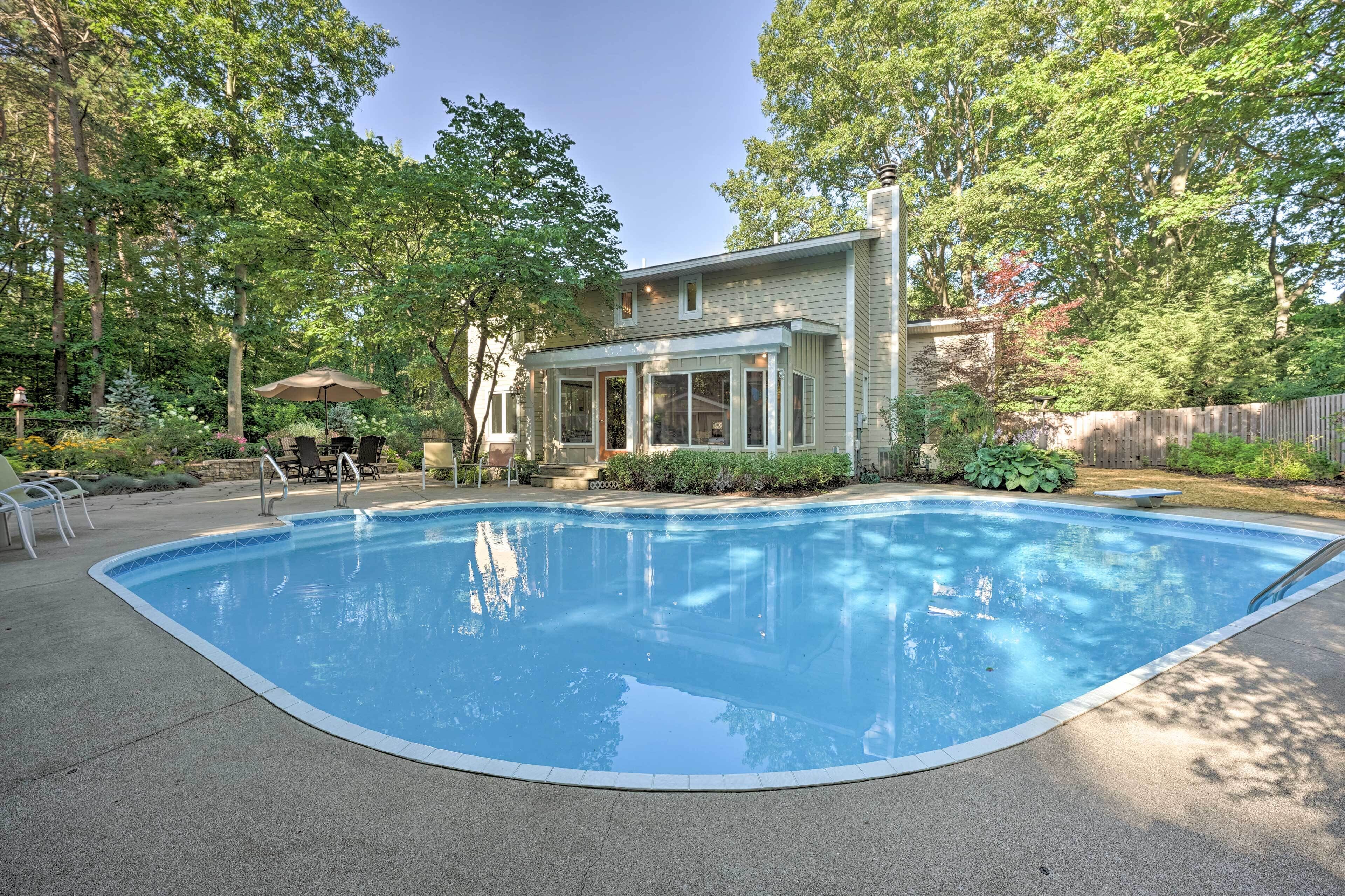 House (4 Bedrooms) | Front of property