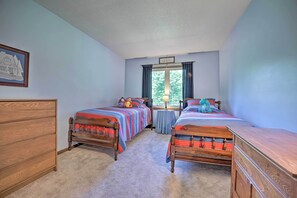 Interior - Lovely Holland Home w/ 1 Mile to Lake Michigan! (Holland)