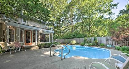 Lovely Holland Home w/ 1 Mile to Lake Michigan!