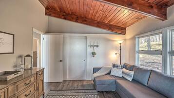 Cottage (4 Bedrooms) | Interior