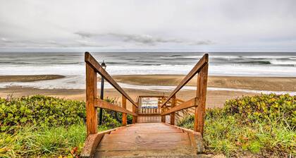 Lincoln Beach Condo w/ Balcony + Ocean Views!
