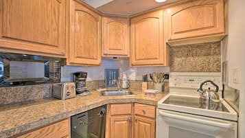 Apartment (0 Bedroom) | Interior