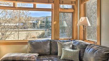 Apartment (0 Bedroom) | Interior