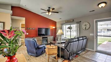 House (3 Bedrooms) | Interior