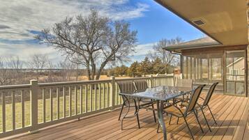 House (4 Bedrooms) | Front of property