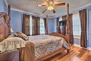 House (2 Bedrooms) | Interior