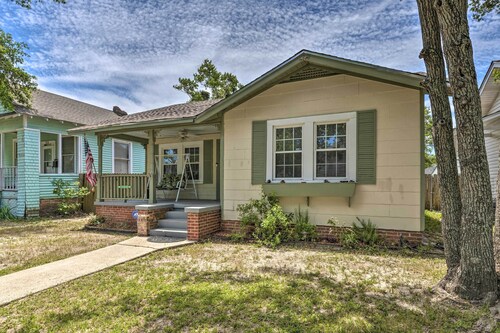 Cozy Gulfport Home: Walk to Beach, Marina & Casino