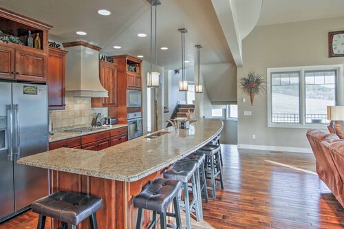 'bella Greens' Spacious Sturgis Rally Home w/ Deck
