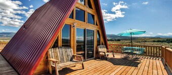 Secluded & Cozy Antimony Cabin w/ Fire Pit