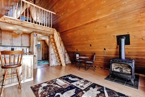 House (1 Bedroom) | Interior