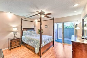 Apartment (2 Bedrooms) | Interior - Modern Mesa Apt w/ Pool Access: Walk to Sloan Park (Mesa)