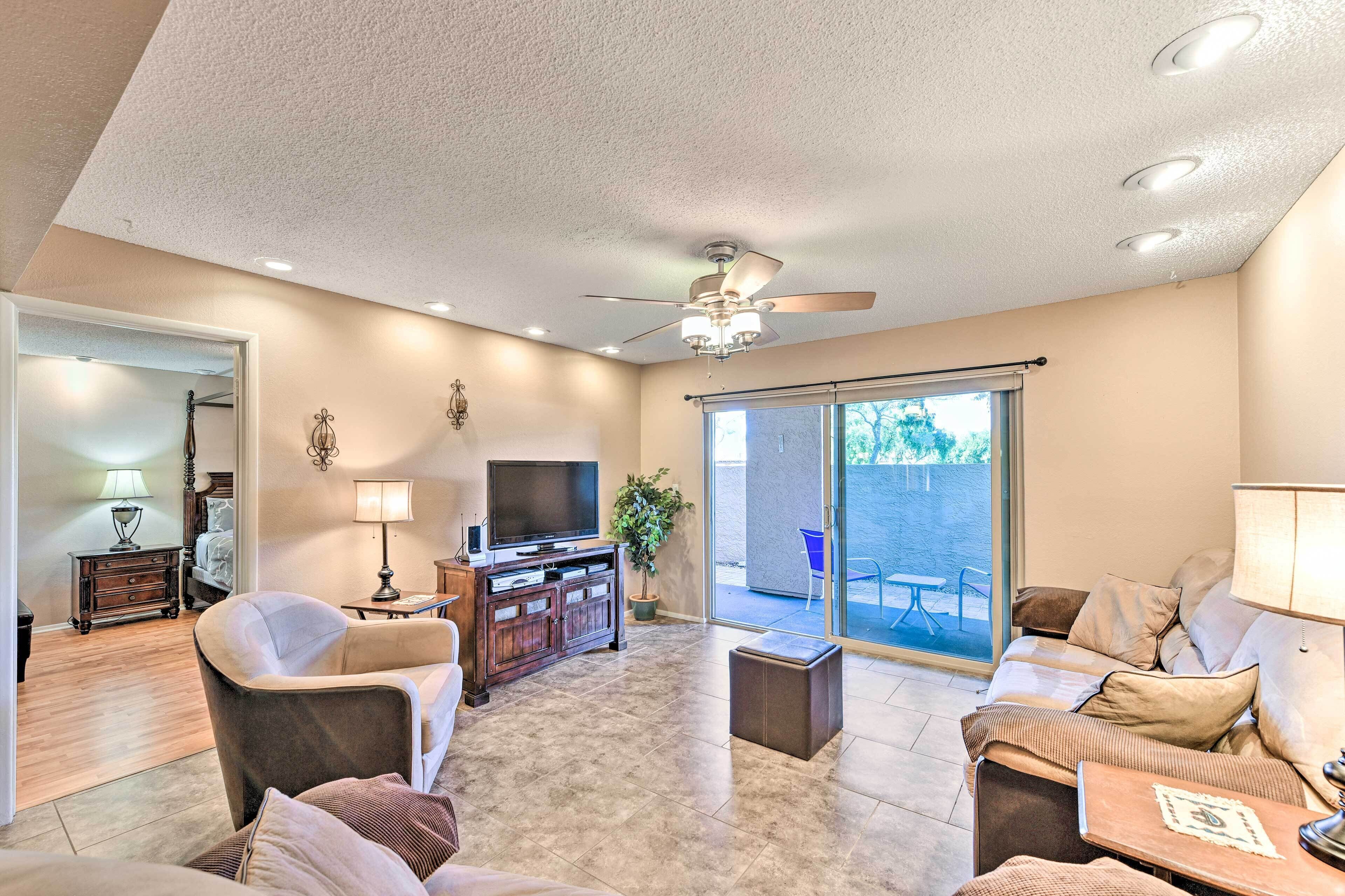 Apartment (2 Bedrooms) | Front of property