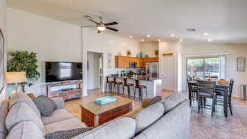 House (3 Bedrooms) | Interior