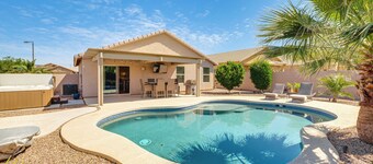 Backyard Oasis: Updated San Tan Valley Escape